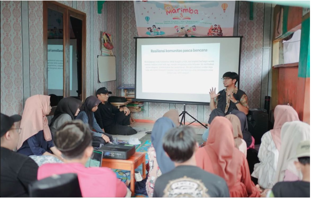 Pemaparan materi untuk fasilitator oleh tim tim Next Generation Indonesia (NXG).